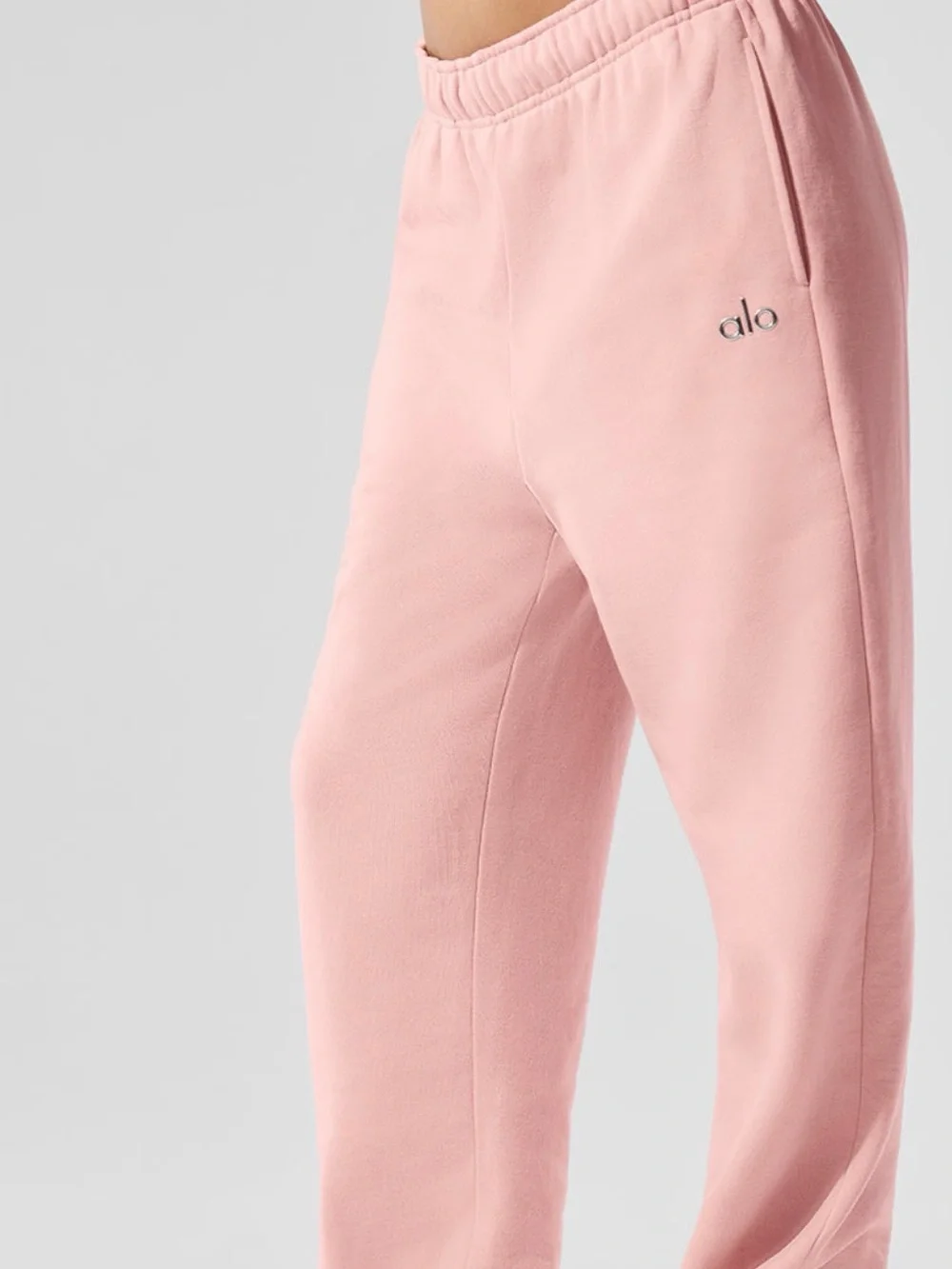 ALO Accolade sweats in Pink Quartz Small